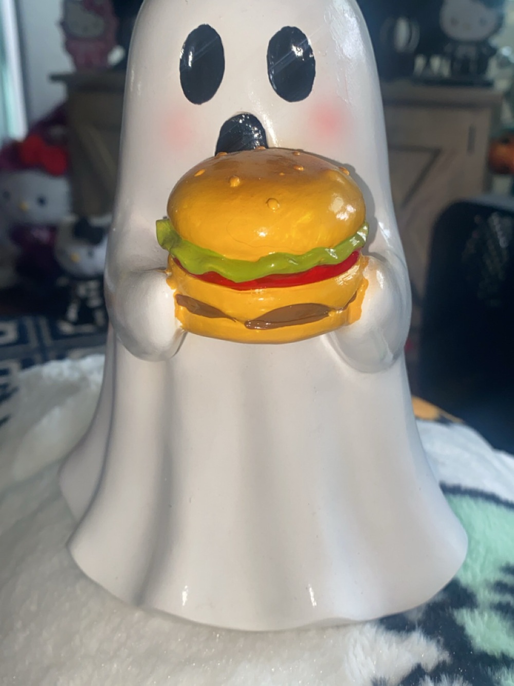 Ghost Figurine Holding Burger – White Home Accent